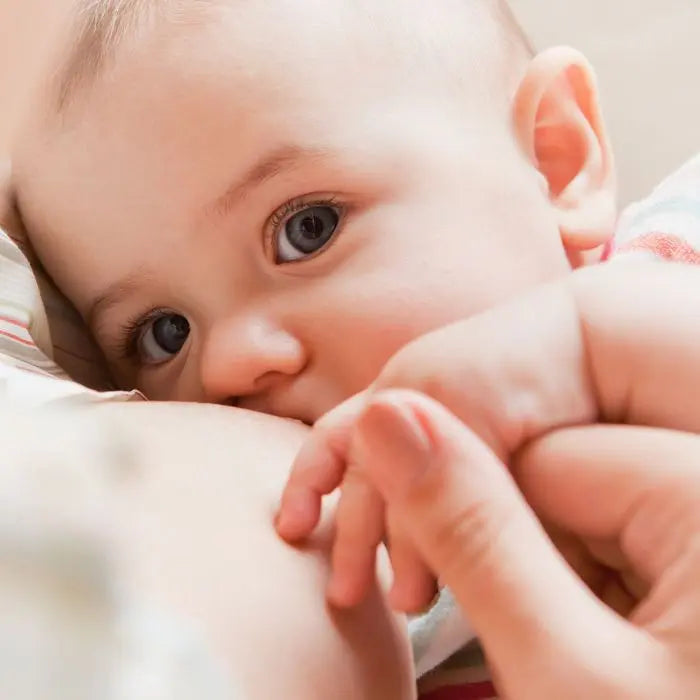 My Baby does not Cover the Aerola While Breastfeeding, Is it Wrong?